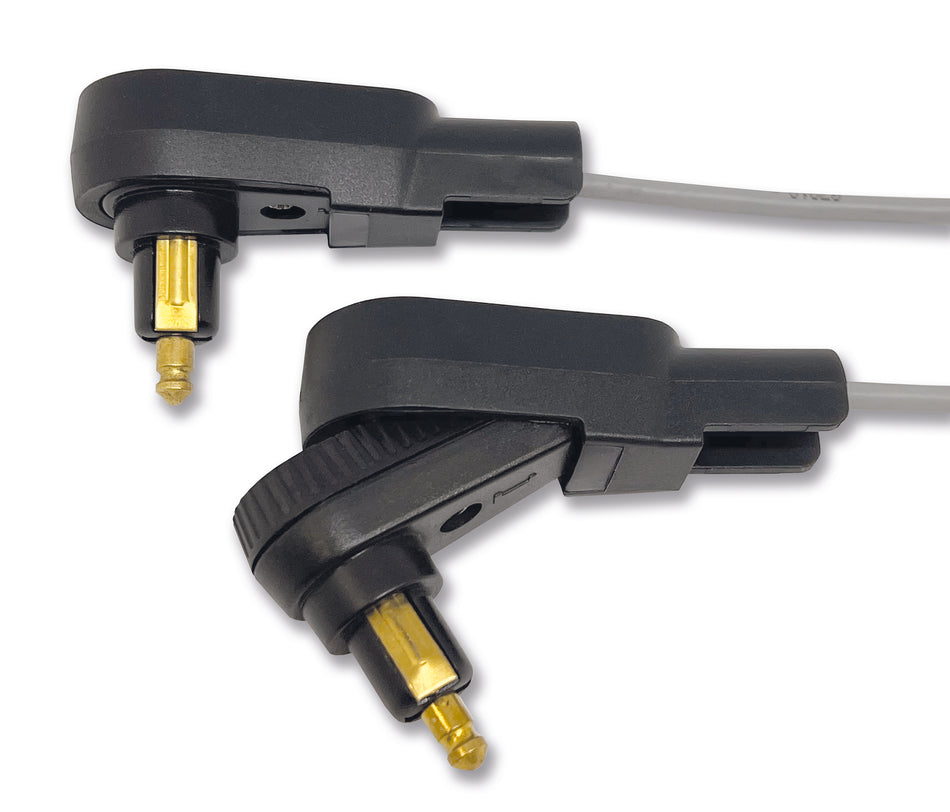 Flacher Winkelstecker für Motorrad Bordsteckdose DIN4165 mit Schutzkappe