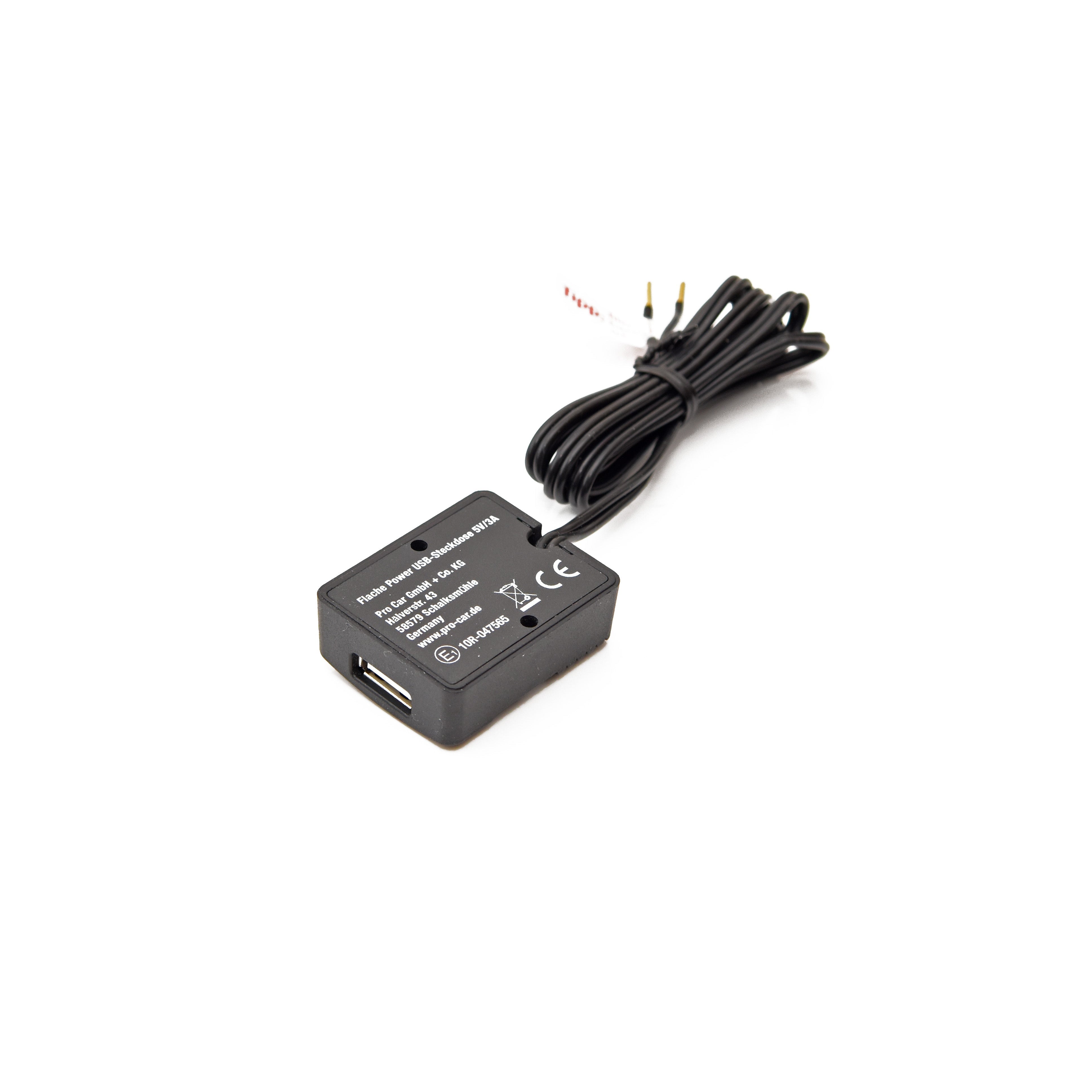 Flache Power-USB-Steckdose mit 3A Ladestrom, klein und kompakt Unterseite