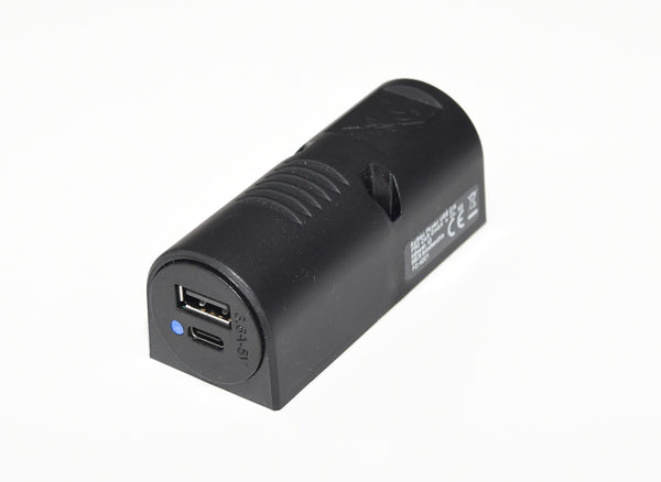 12-24 Volt Aufbau USB Steckdose für Tablett Smart Phone Kamera - PKW LKW  Procar